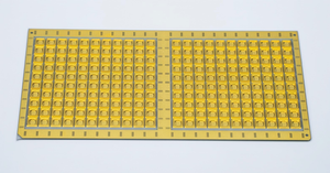 用于 UVA 正面安装的 3D 陶瓷封装基板